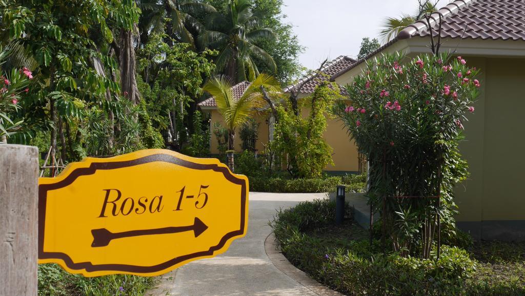 Wangpla Villa Resort Nakhon Sawan Bagian luar foto