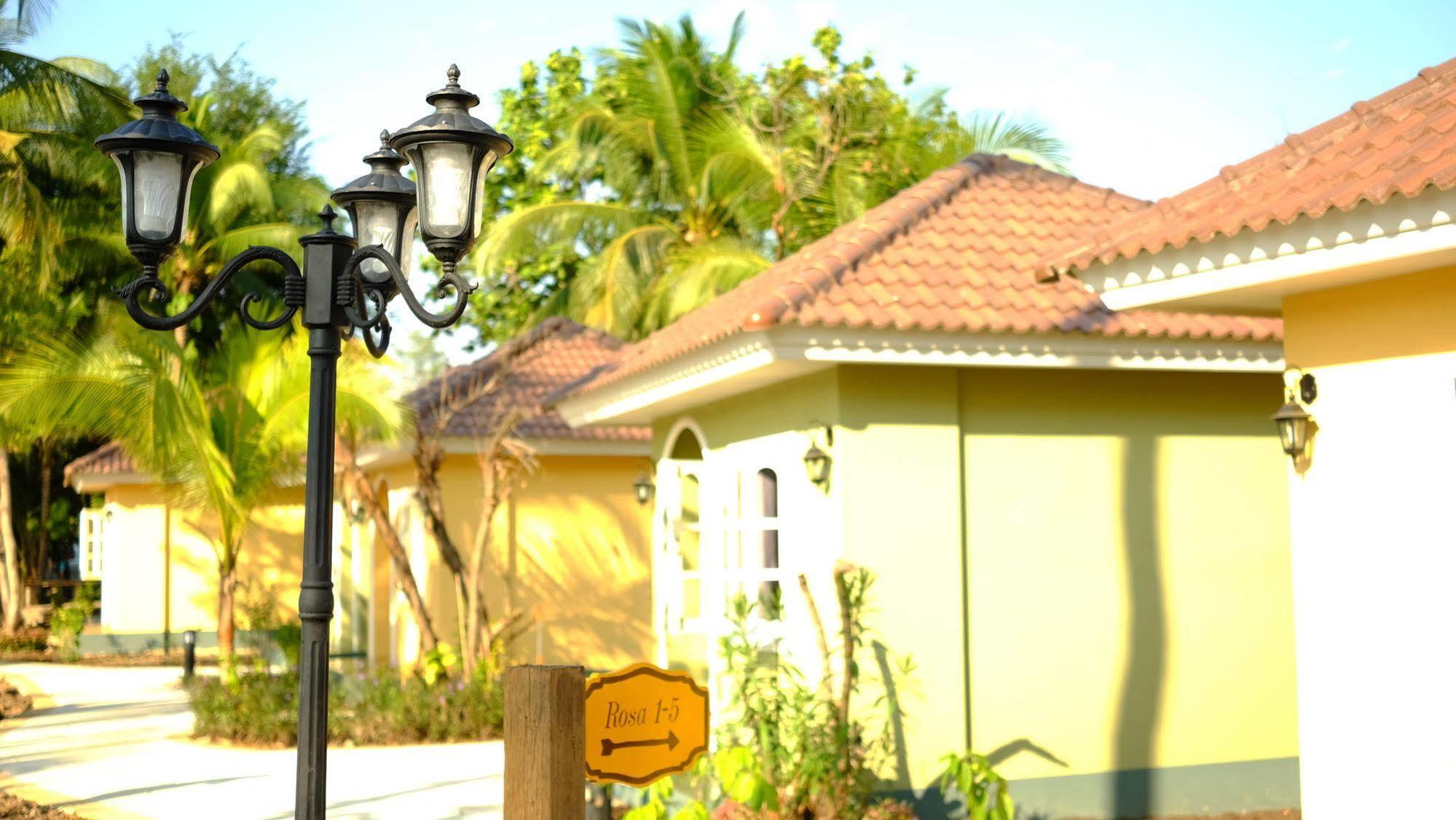 Wangpla Villa Resort Nakhon Sawan Bagian luar foto