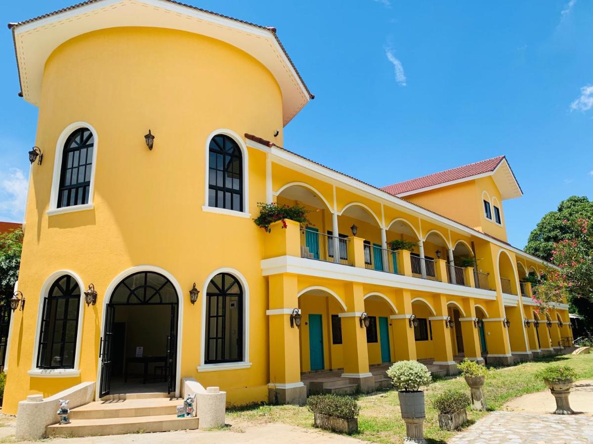 Wangpla Villa Resort Nakhon Sawan Bagian luar foto